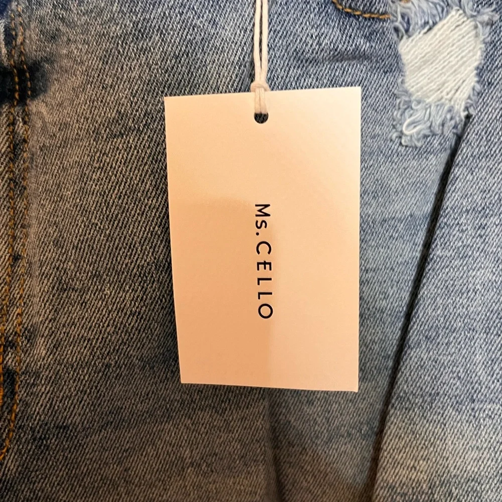 Ms. CELLO High Rise Mom Jeans - Picture 2 of 5